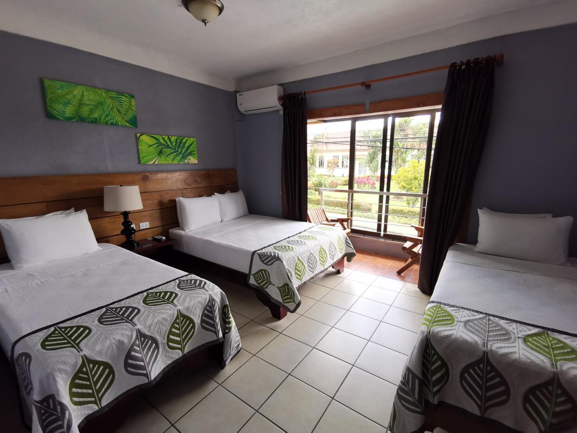 La Fortuna Downtown Hotel Boutique (Adults Only) ภายนอก รูปภาพ